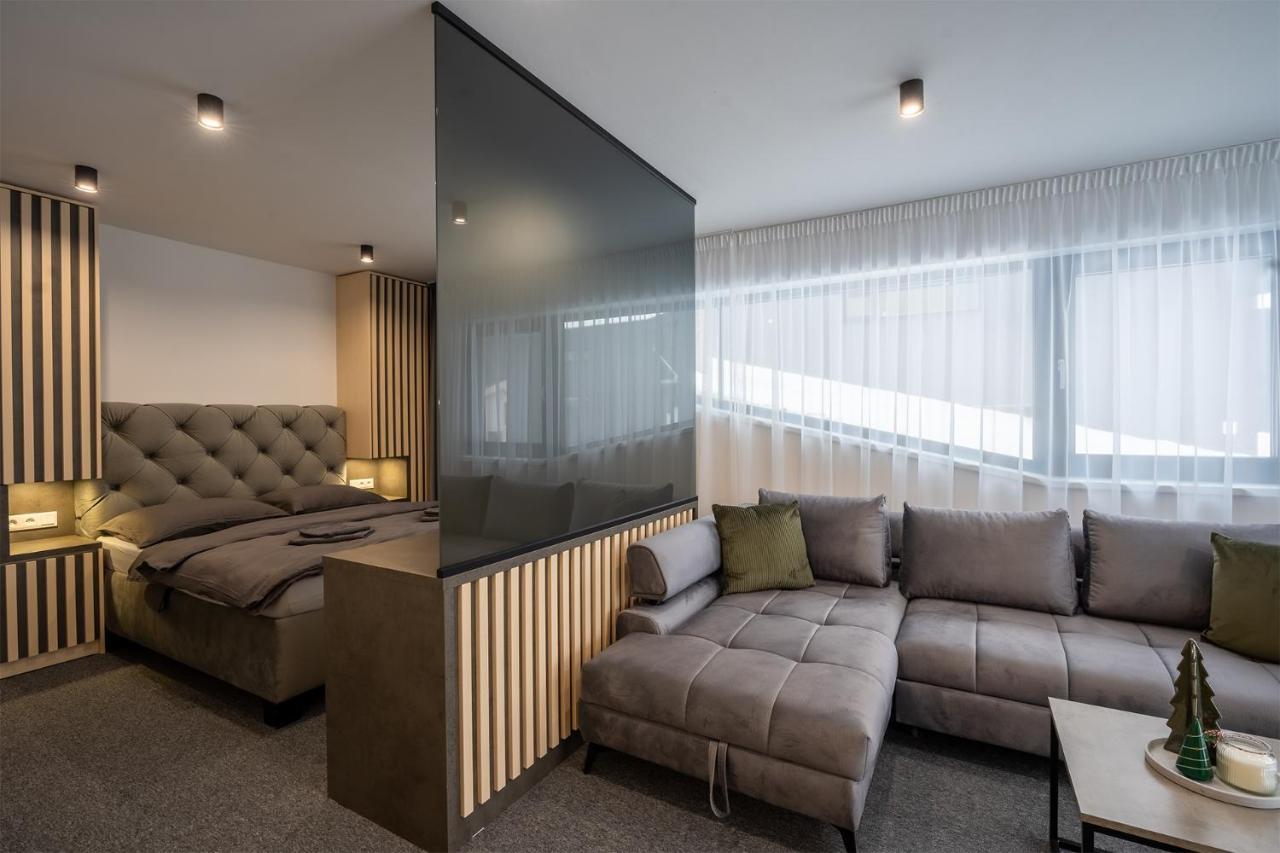 Chalet Malino - Apartments Ruzomberok Esterno foto